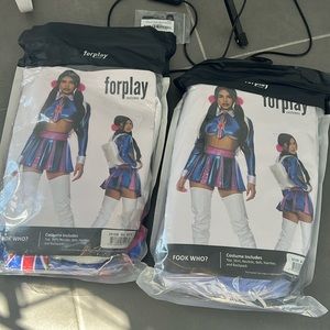 Two XS/S foreplay Austin powers fook you who Halloween costumes